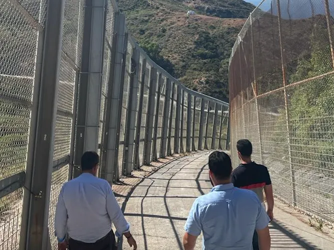 Indusmetal Torres participe à la modernisation de la clôture frontalière de Ceuta